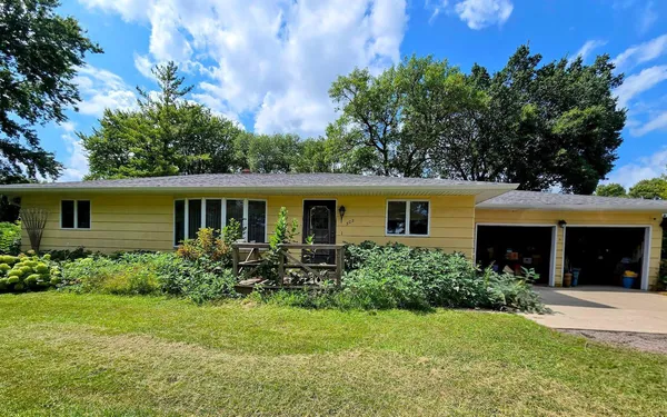 $259,900 | 302 8th Avenue Northwest, Pipestone, MN 56164
