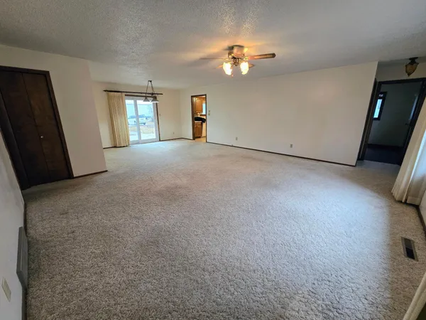 $259,900 | 302 8th Avenue Northwest, Pipestone, MN 56164