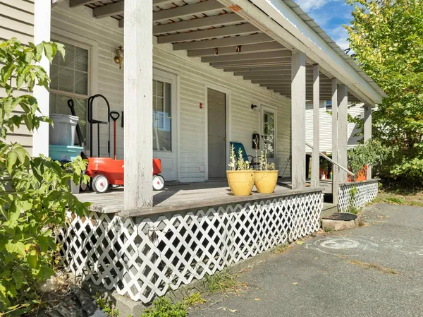 $495,000 | 25 West Street, Lebanon, NH 03766