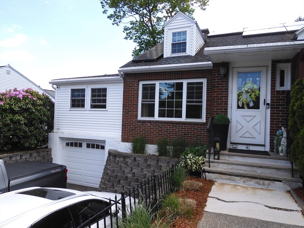 46 Tudor Street Methuen, MA 01844 - Photo 3 of 38