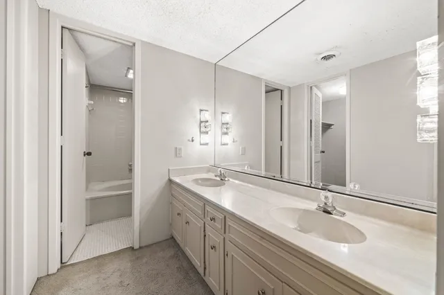 $404,900 | 3901 West End Avenue, Unit 303, Nashville, TN 37205