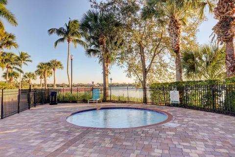 $669,000 | 47 Stoney Drive, Palm Beach Gardens, FL 33410