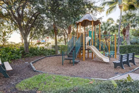 $669,000 | 47 Stoney Drive, Palm Beach Gardens, FL 33410