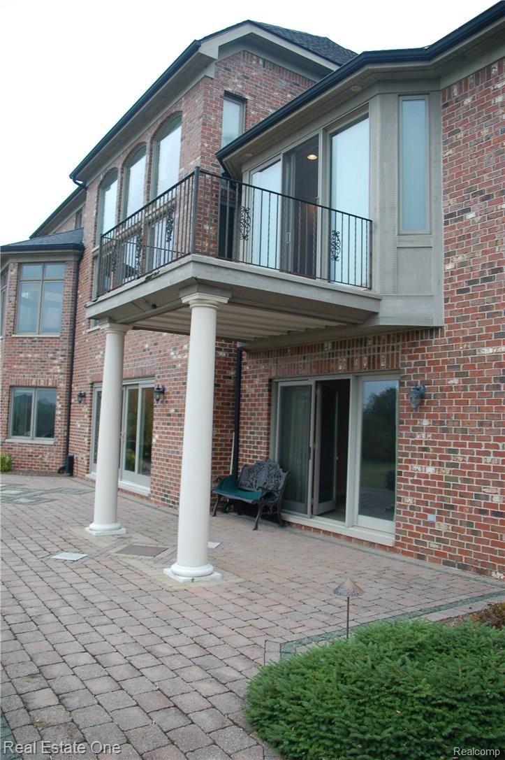 2719 Heights View Court Rochester, MI 48306 - Photo 41 of 41 BACK OF HOME.JPG