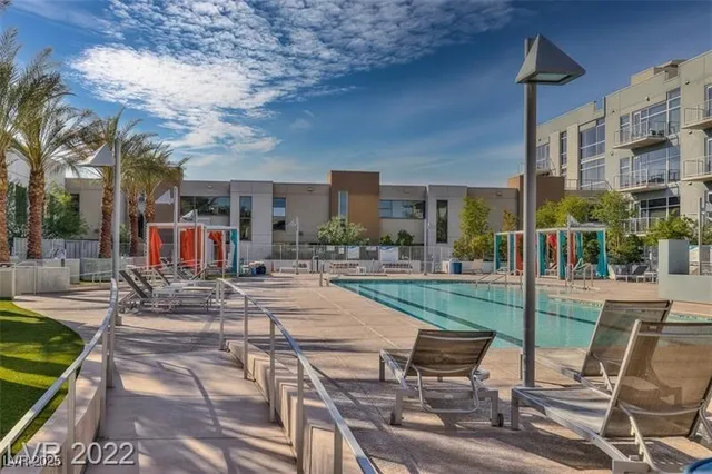 $1,900 | 353 East Bonneville Avenue, Unit 209, Las Vegas, NV 89101