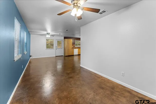 $1,775 | 230 Private Road 7422, Hawkins, TX 75765