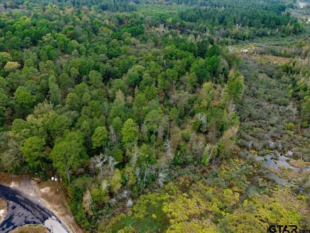 a view of a bunch of a building