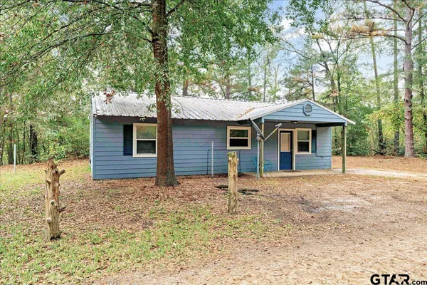 $1,775 | 230 Private Road 7422, Hawkins, TX 75765