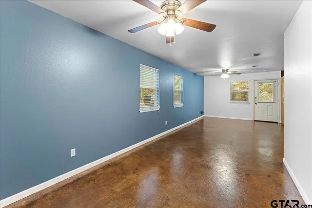 $1,775 | 230 Private Road 7422, Hawkins, TX 75765