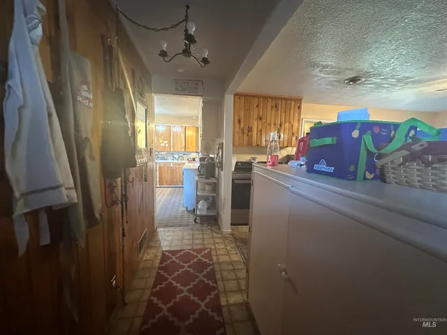 $256,000 | 435 South 10th Street East, Mountain Home, ID 83647