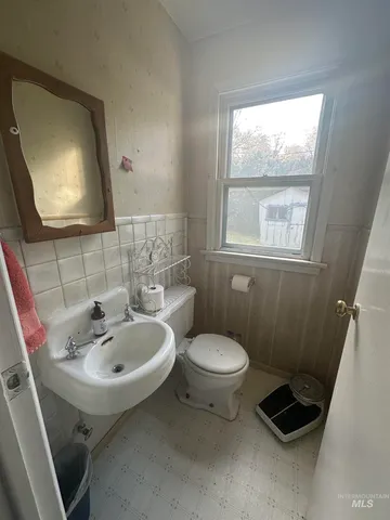 $256,000 | 435 South 10th Street East, Mountain Home, ID 83647