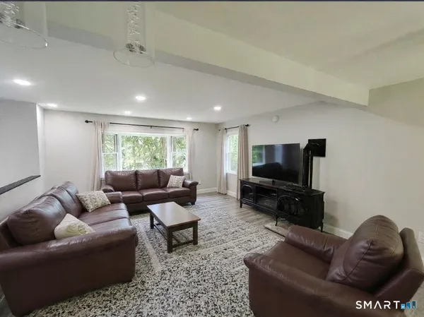 $4,000 | 27 Paper Mill Road, New Milford, CT 06776