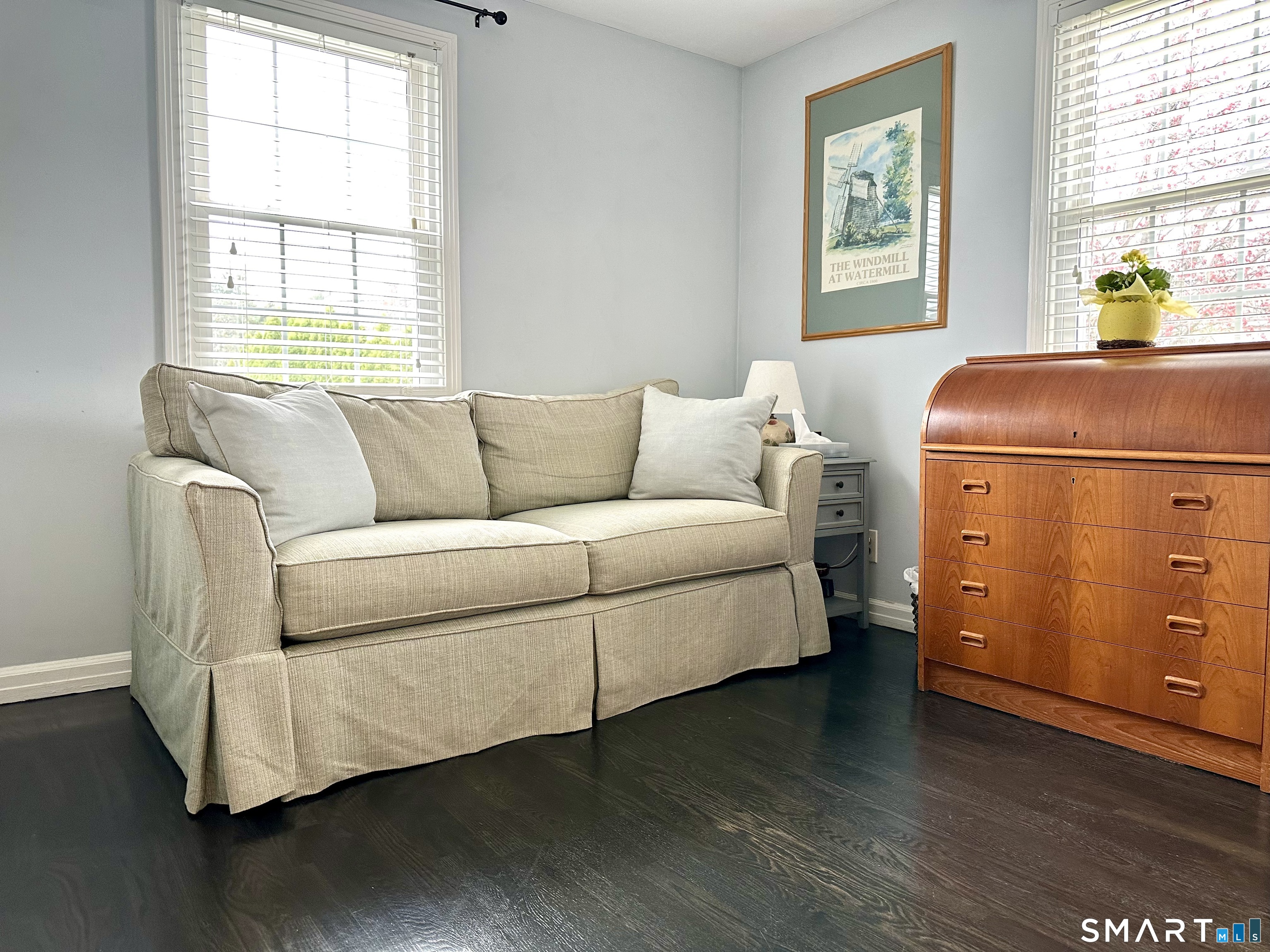 198 Sylvan Knoll Road Stamford, CT 06902 - Photo 8 of 17 a living room with a couch and a window
