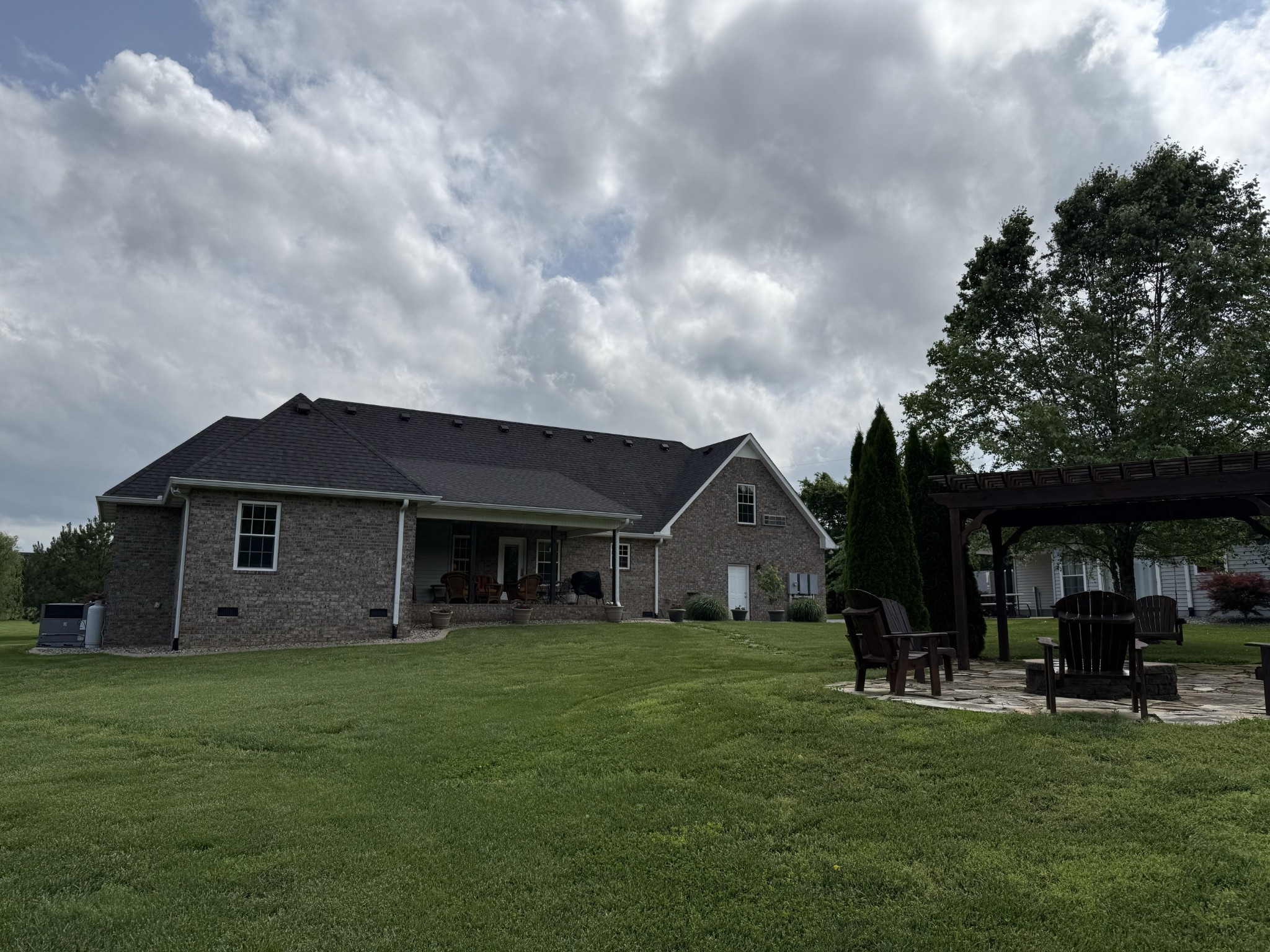 334 North Centerpoint Road Portland, TN 37148 - Photo 2 of 43 a front view of house with yard and green space