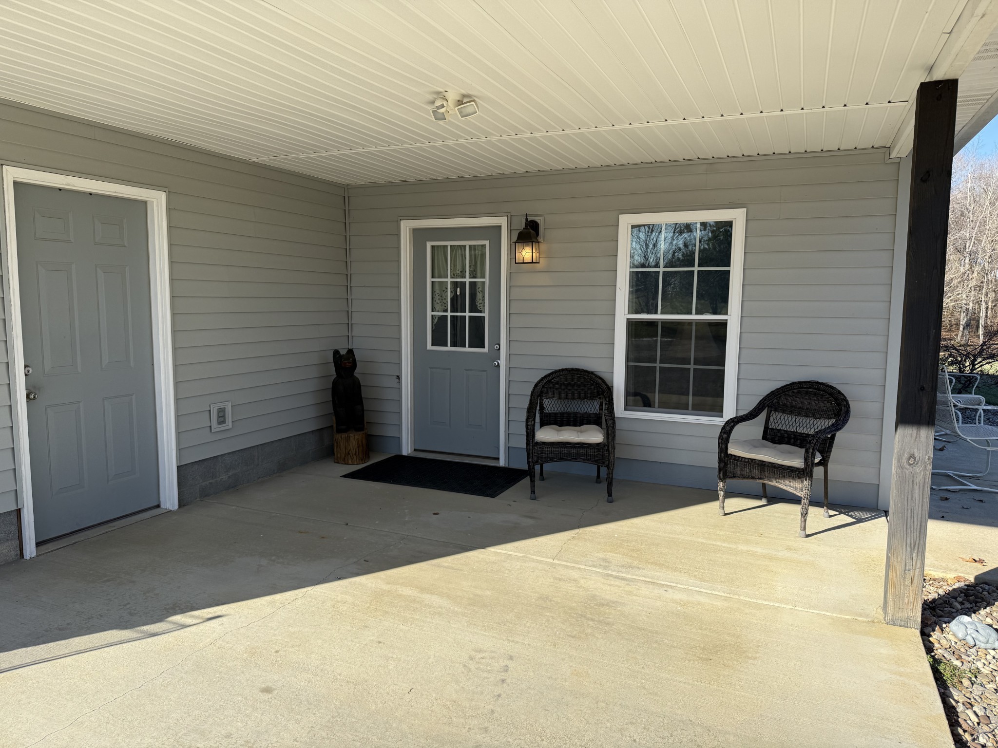 334 North Centerpoint Road Portland, TN 37148 - Photo 38 of 43 a bedroom with furniture and a window