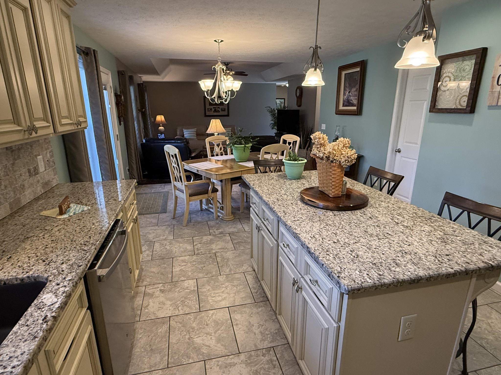 334 North Centerpoint Road Portland, TN 37148 - Photo 8 of 43 a large kitchen with a table and chairs