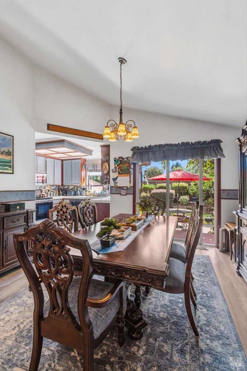 2158 Rachel Drive Santa Rosa, CA 95401 - Photo 7 of 28 Gallery Image 7