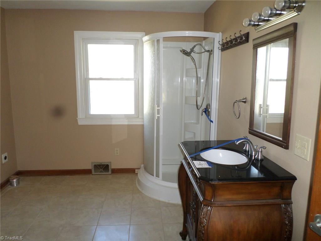 349 Rockford Road Dobson, NC 27017 - Photo 6 of 14 Gallery Image 6