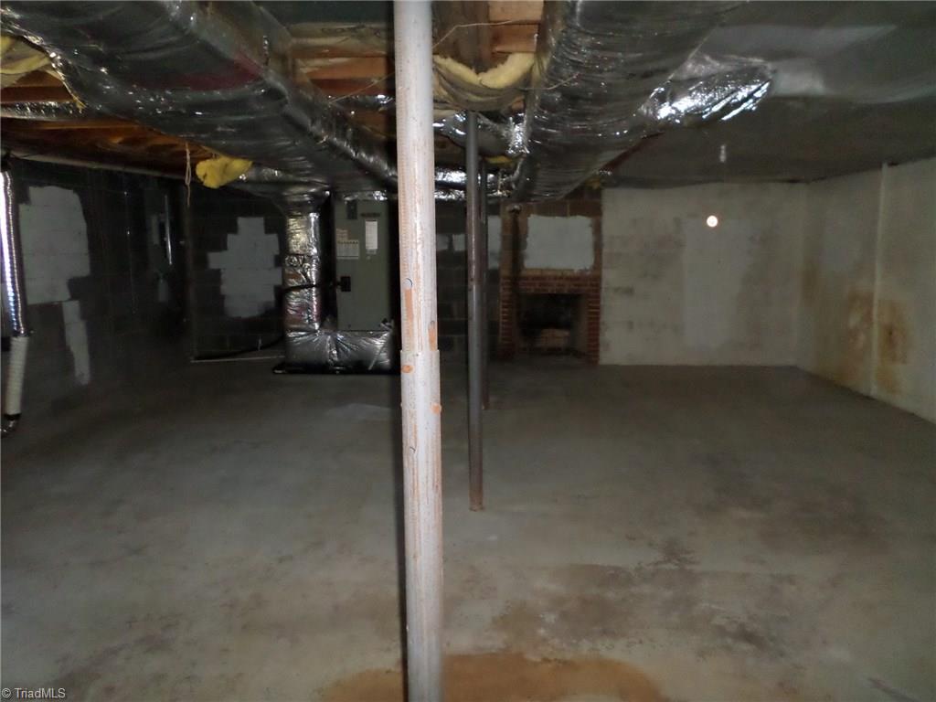 349 Rockford Road Dobson, NC 27017 - Photo 10 of 14 Gallery Image 10