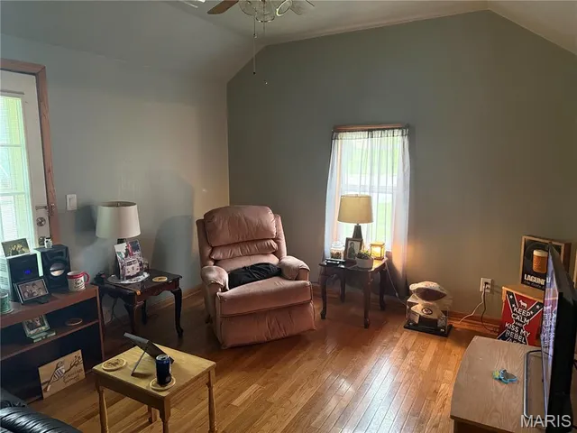 $99,000 | 411 South Street, Lebanon, MO 65536