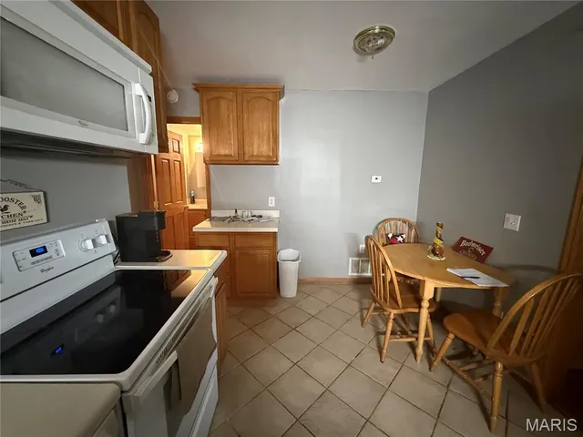 $99,000 | 411 South Street, Lebanon, MO 65536