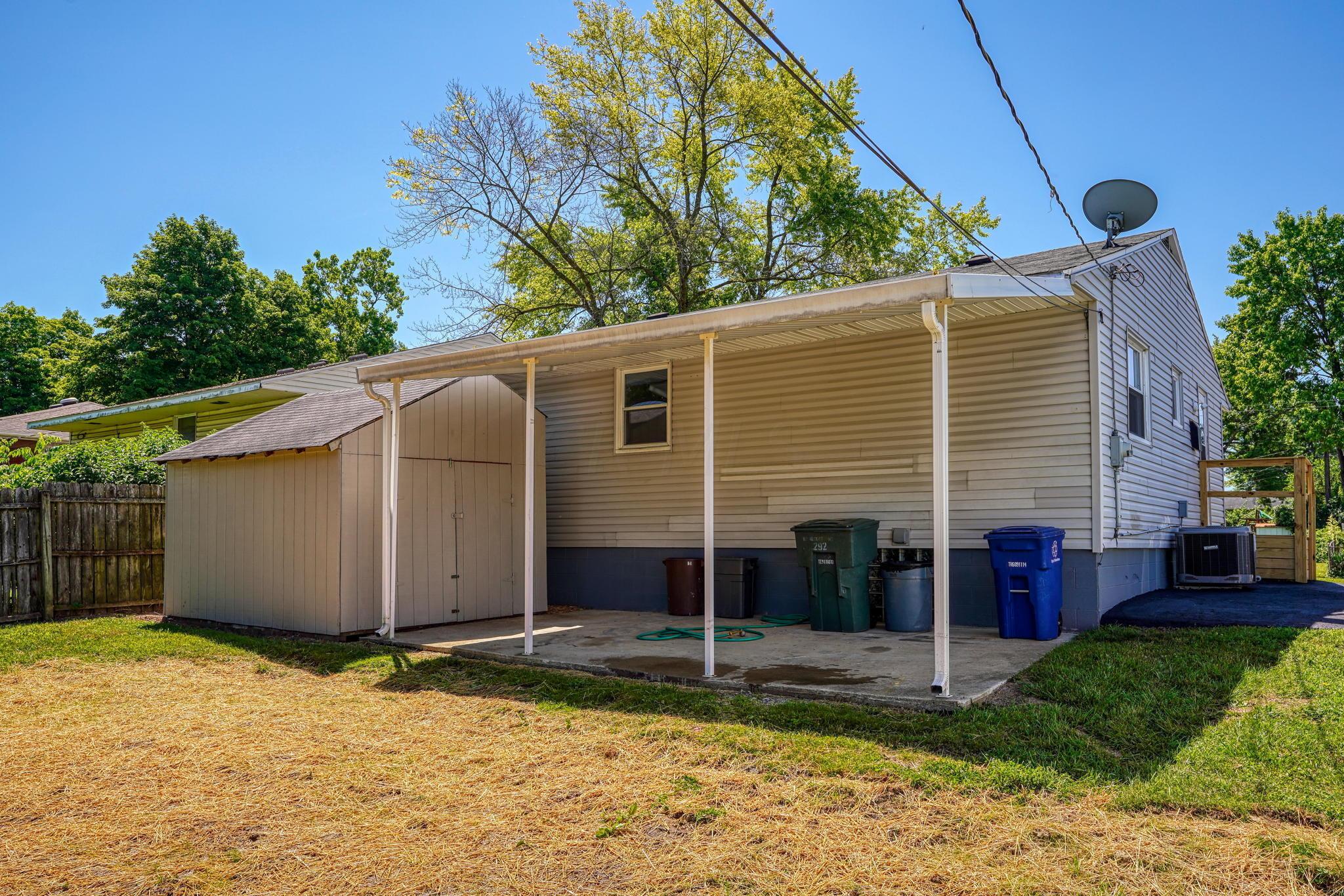 292 East Alcott Road Columbus, OH 43207 - Photo 5 of 33 web_292 Alcott Rd (13)