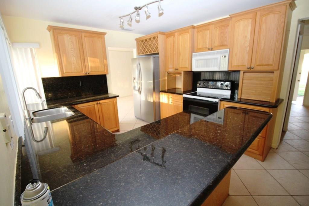 8291 Northwest 68th Avenue Tamarac, FL 33321 - Photo 23 of 25 Photo 23