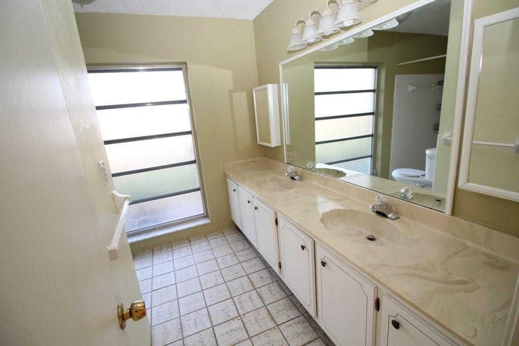 8291 Northwest 68th Avenue Tamarac, FL 33321 - Photo 7 of 25 Photo 7