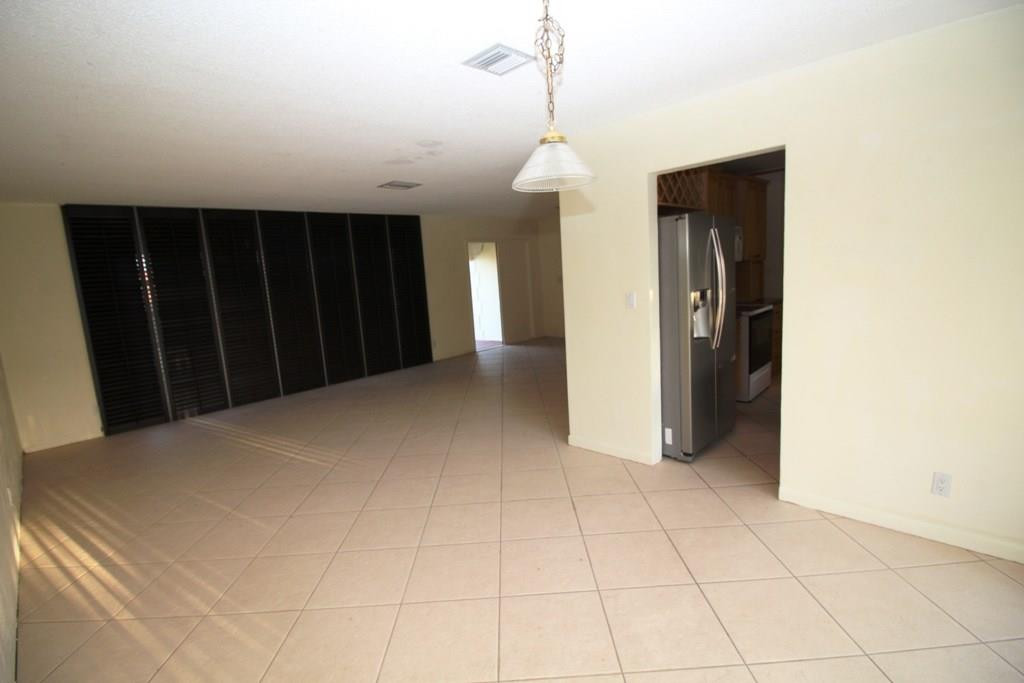 8291 Northwest 68th Avenue Tamarac, FL 33321 - Photo 10 of 25 Photo 10