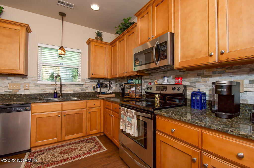 167 River Winding Road Jacksonville, NC 28540 - Photo 18 of 65 27B90144-D736-4FCD-8523-72F34481FA89_1_1