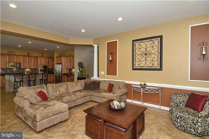 12235 Cypress Spring Road Clarksburg, MD 20871 - Photo 14 of 30 Family Room