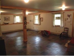 3319 River Road Arlington, VT 05250 - Photo 3 of 9 Gallery Image 3