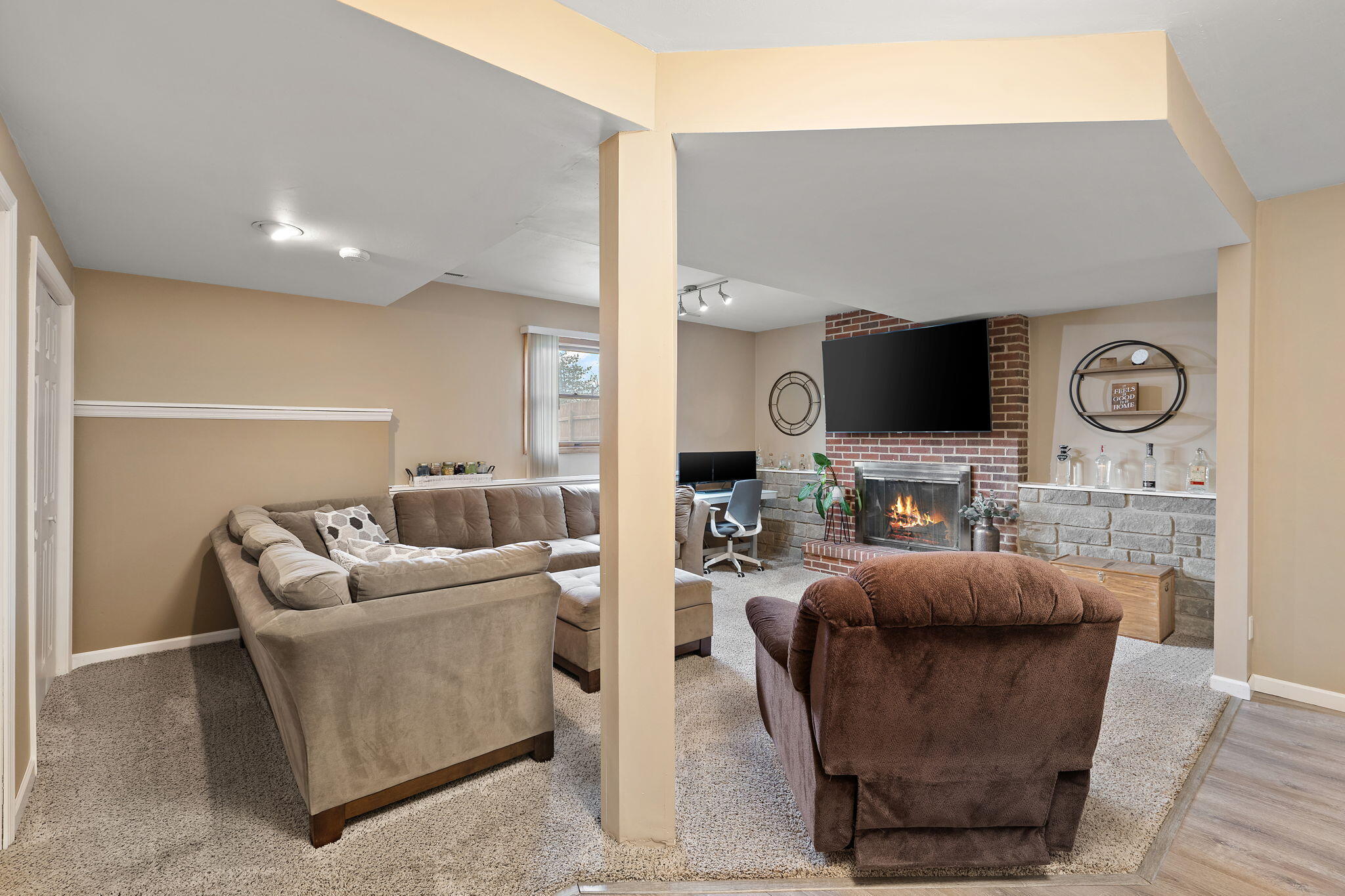 2164 Terrace Drive Highland, IN 46322 - Photo 22 of 34 a living room with furniture and a flat screen tv