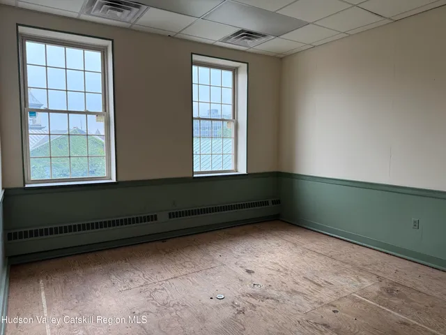 $2,200 | 280 Wall Street, Kingston, NY 12401