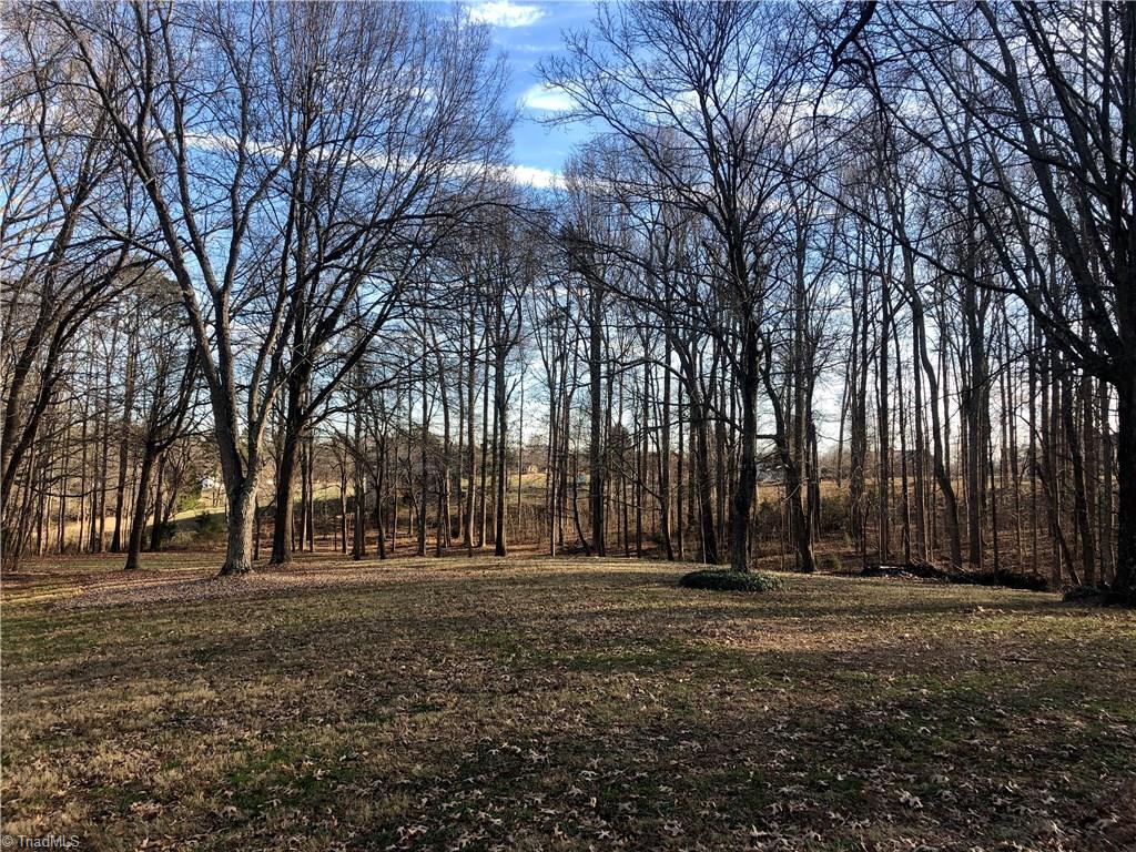 326 North Clodfelter Road High Point, NC 27265 - Photo 17 of 18 Gallery Image 17