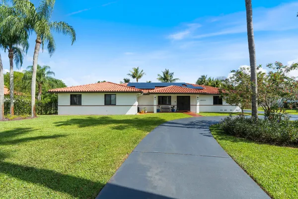 $1,395,000 | 13821 Alexandria Court, Davie, FL 33325