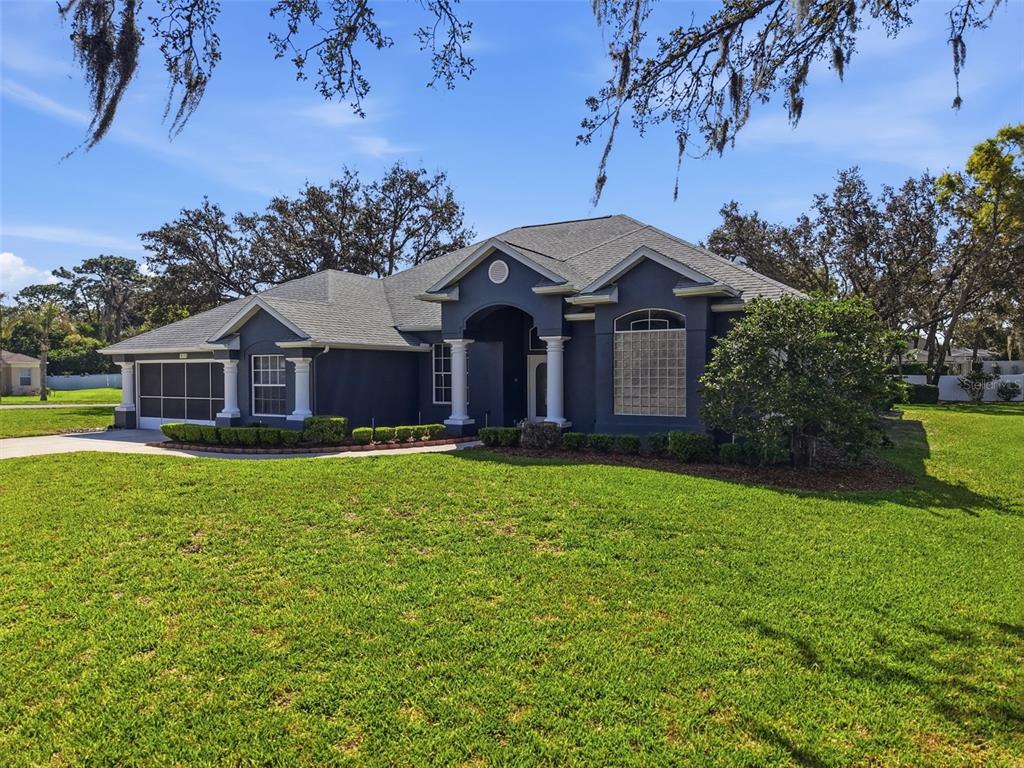 18729 Bascomb Lane Hudson, FL 34667 - Photo 5 of 84
