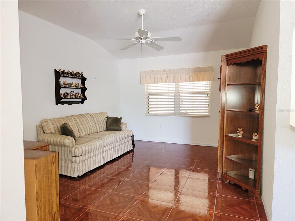 8090 Southwest 116th Loop Ocala, FL 34481 - Photo 4 of 38