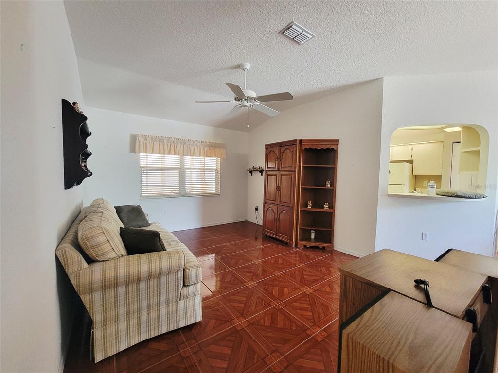 8090 Southwest 116th Loop Ocala, FL 34481 - Photo 5 of 38
