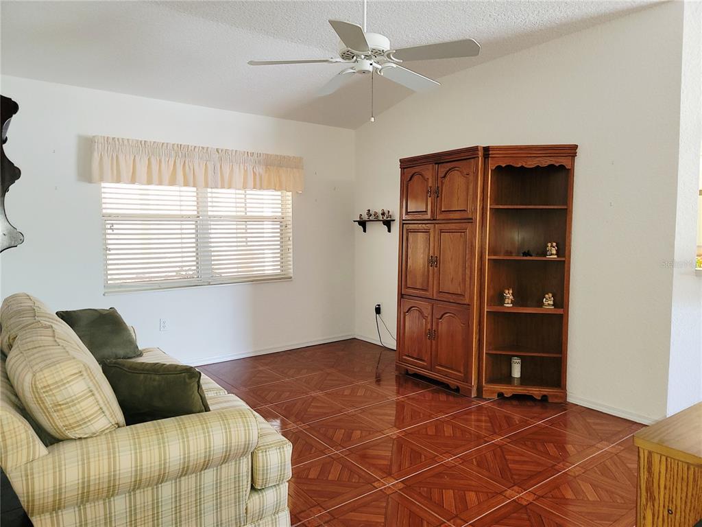 8090 Southwest 116th Loop Ocala, FL 34481 - Photo 6 of 38