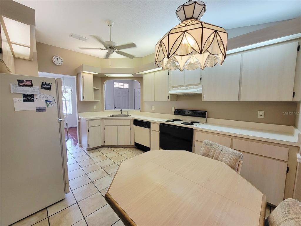 8090 Southwest 116th Loop Ocala, FL 34481 - Photo 10 of 38