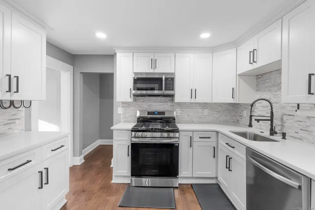 $379,900 | 67 Bissell Street, Manchester, CT 06040