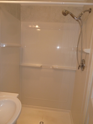 433 Frontage Road Rocky Mount, VA 24151 - Photo 15 of 29 Master Bathroom
