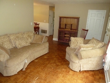 433 Frontage Road Rocky Mount, VA 24151 - Photo 4 of 29 Living Room