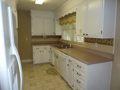 433 Frontage Road Rocky Mount, VA 24151 - Photo 6 of 29 Kitchen