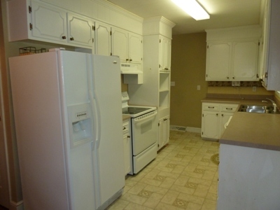 433 Frontage Road Rocky Mount, VA 24151 - Photo 7 of 29 Kitchen
