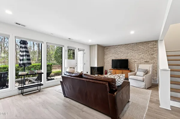 $385,000 | 907 Oak Tree Drive, Chapel Hill, NC 27517