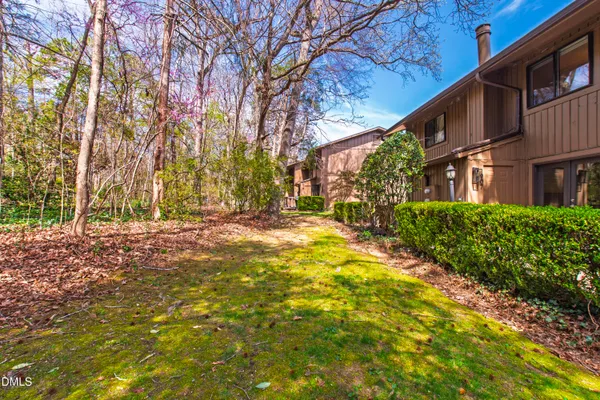 $385,000 | 907 Oak Tree Drive, Chapel Hill, NC 27517