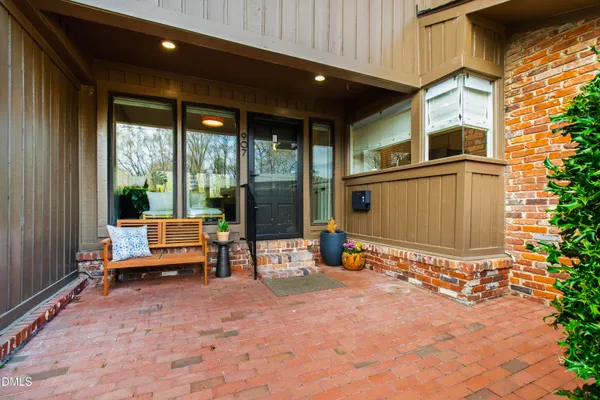 $385,000 | 907 Oak Tree Drive, Chapel Hill, NC 27517