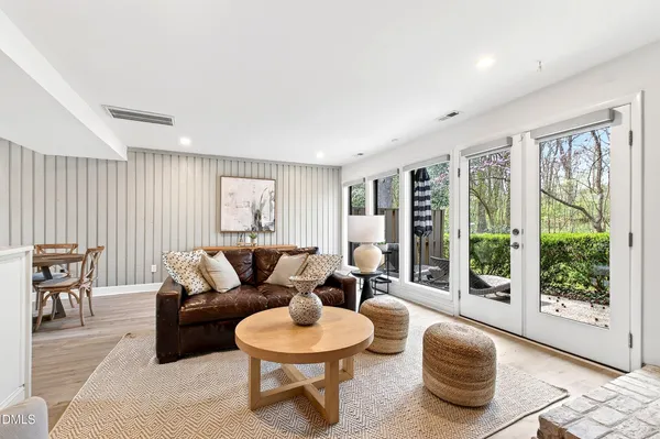 $385,000 | 907 Oak Tree Drive, Chapel Hill, NC 27517